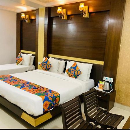 Capital O 6408 Hotel Delhi Heart New Delhi Eksteriør bilde