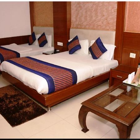 Capital O 6408 Hotel Delhi Heart New Delhi Eksteriør bilde