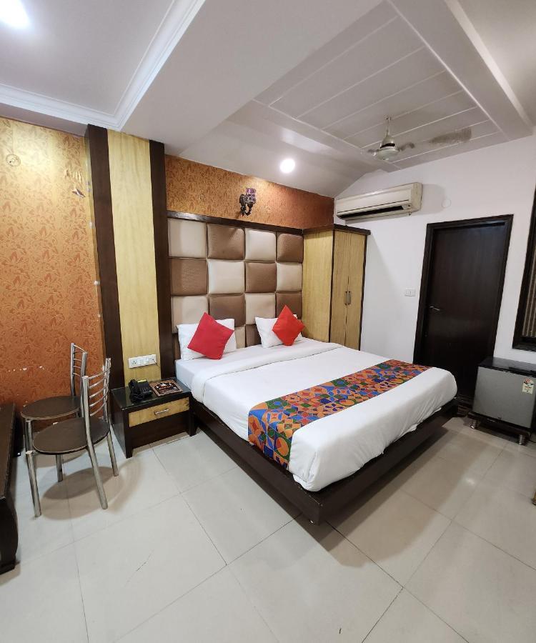 Capital O 6408 Hotel Delhi Heart New Delhi Eksteriør bilde