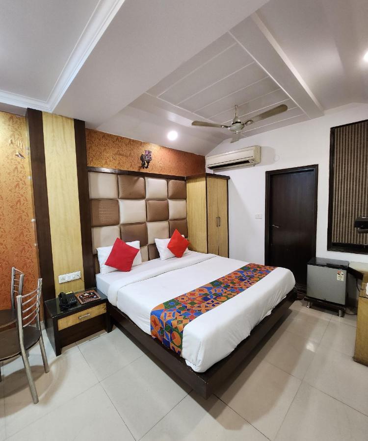Capital O 6408 Hotel Delhi Heart New Delhi Eksteriør bilde