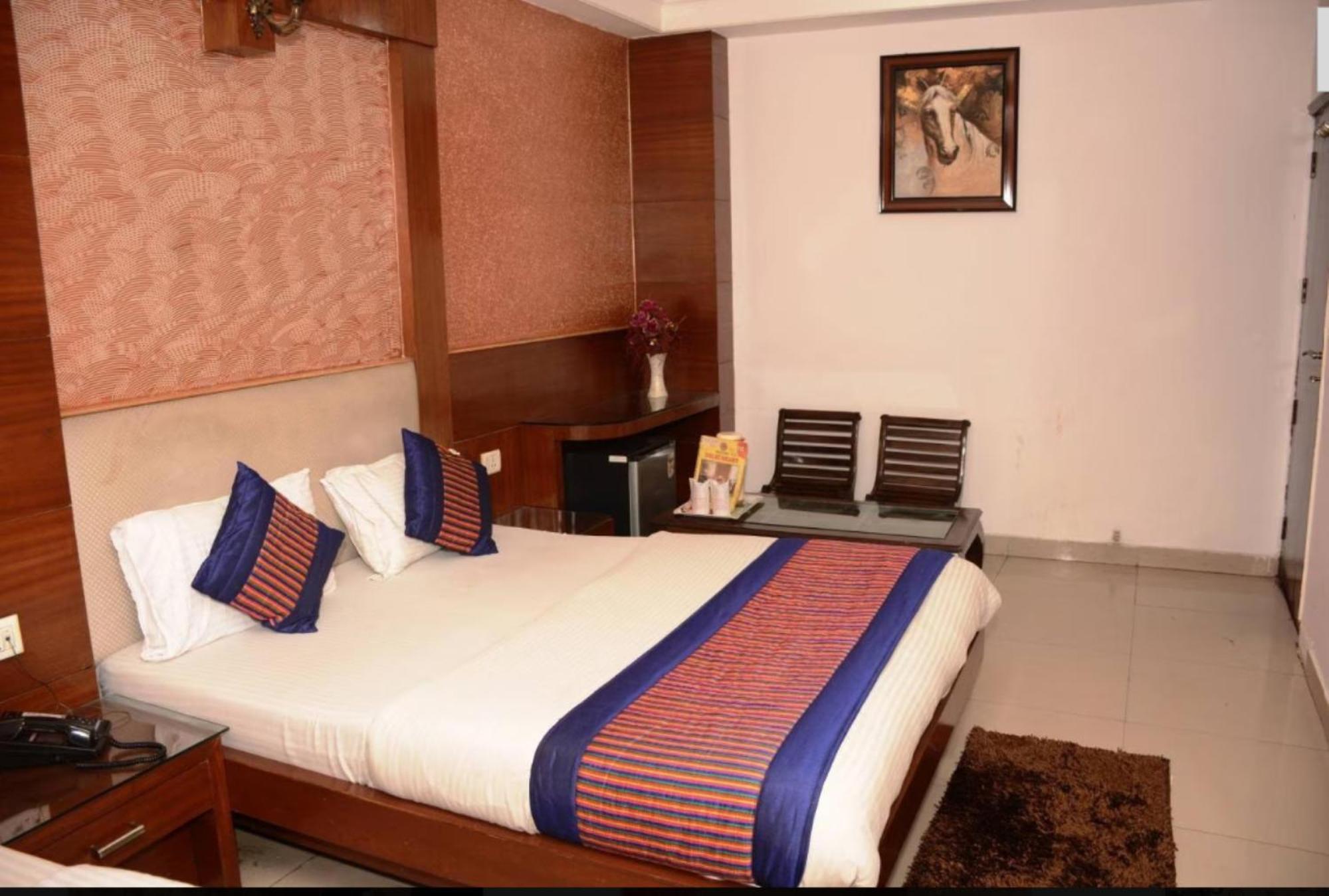 Capital O 6408 Hotel Delhi Heart New Delhi Eksteriør bilde
