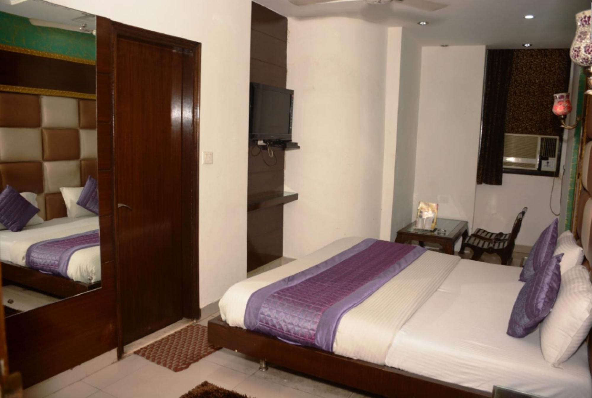 Capital O 6408 Hotel Delhi Heart New Delhi Eksteriør bilde