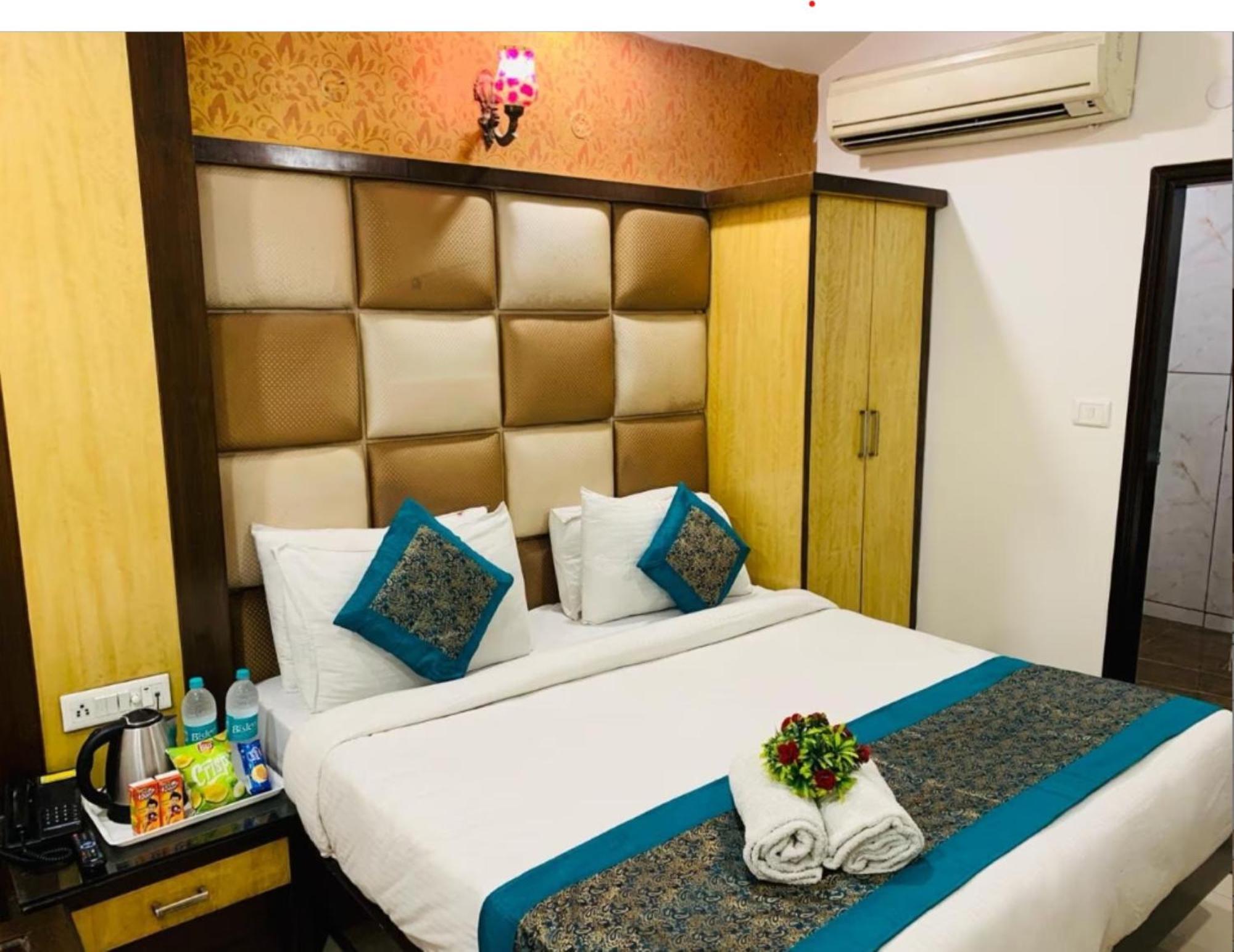 Capital O 6408 Hotel Delhi Heart New Delhi Eksteriør bilde