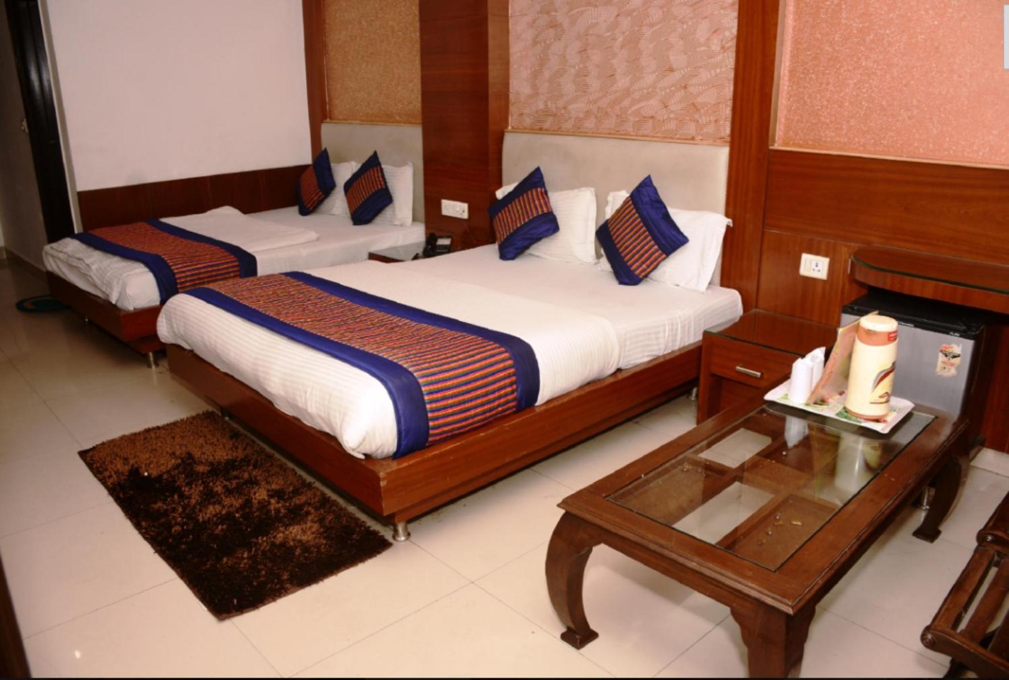 Capital O 6408 Hotel Delhi Heart New Delhi Eksteriør bilde