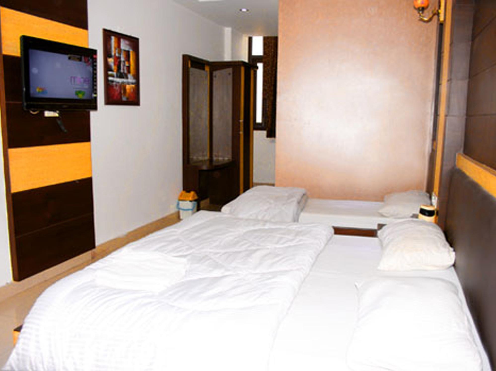 Capital O 6408 Hotel Delhi Heart New Delhi Eksteriør bilde