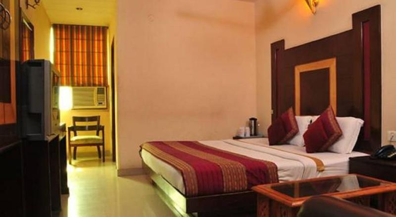 Capital O 6408 Hotel Delhi Heart New Delhi Eksteriør bilde