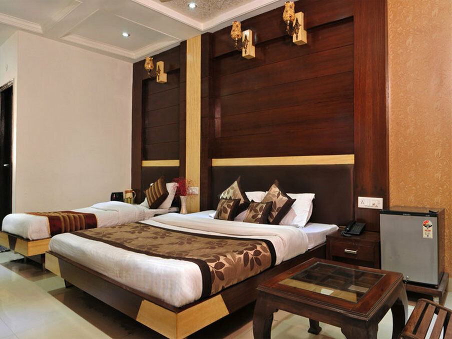 Capital O 6408 Hotel Delhi Heart New Delhi Eksteriør bilde